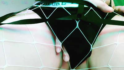 Si Berambut Merah Menjelaskan cara untuk merendahkan batangnya dan menunjukkan pukinya - Kata-kata Kotor